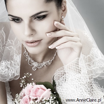 Kosmetyczne zabiegi ślubne w salonie Anne Claire