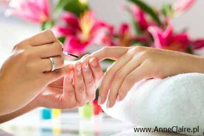 pielęgnacja dłoni manicure w salonie Anne Claire